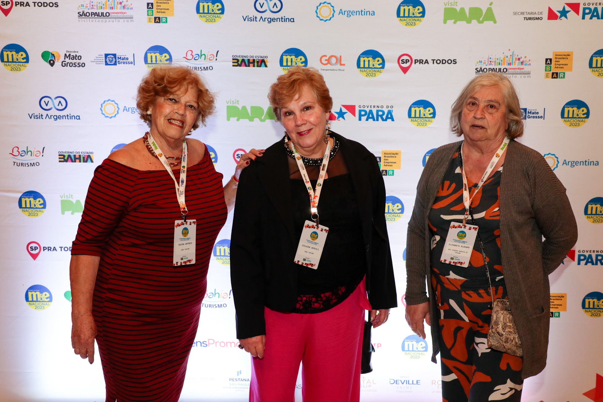 Regina Célia e Gislaine Dercoli, da Guga Turismo; e Elisabete Deamo, da Raf Viagens Regina Célia e Gislaine Dercoli, da Guga Turismo; e Elisabete Deamo, da Raf Viagens
