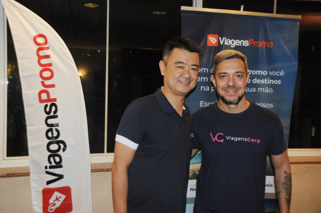 Renato Kido, da ViagensPromo, e Ricardo Assalim, da ViagensCorp