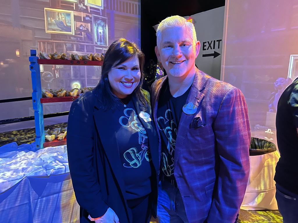 Sarah Domenech e Terry Brinkoetter, da Disney Sarah Domenech e Terry Brinkoetter, da Disney