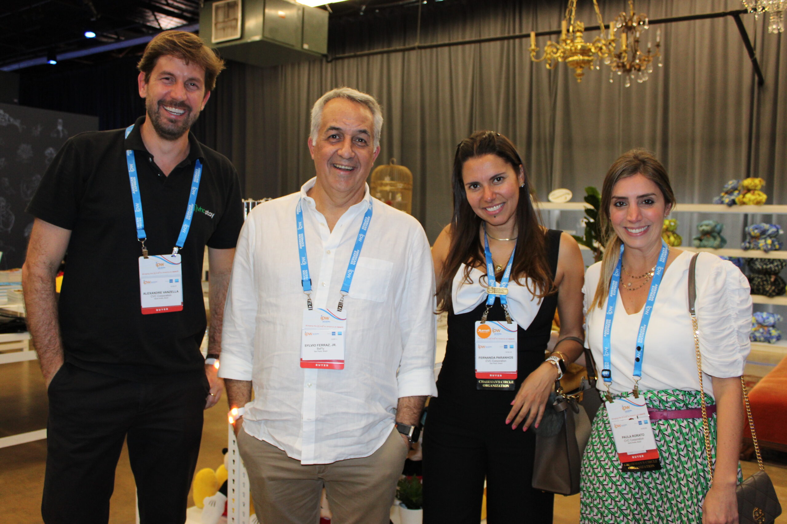 Sylvio Ferraz, da BeFly, com Alexandre Vanzella, Fernanda Paranhos e Paula Rorato, da CVC Sylvio Ferraz, da BeFly, com Alexandre Vanzella, Fernanda Paranhos e Paula Rorato, da CVC