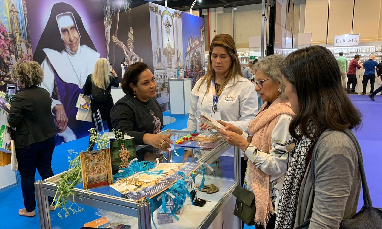 Turismo religioso da Bahia é divulgado na maior feira católica da América Latina Turismo religioso da Bahia é divulgado na maior feira católica da América Latina