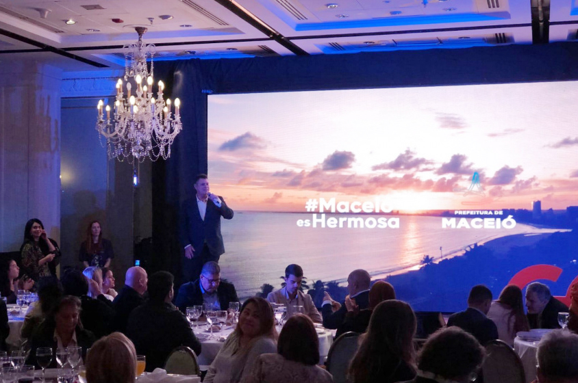 Turismo de Maceió capacita mais de 750 agentes em roadshow da Gol na Argentina Turismo de Maceió capacita mais de 750 agentes em roadshow da Gol na Argentina