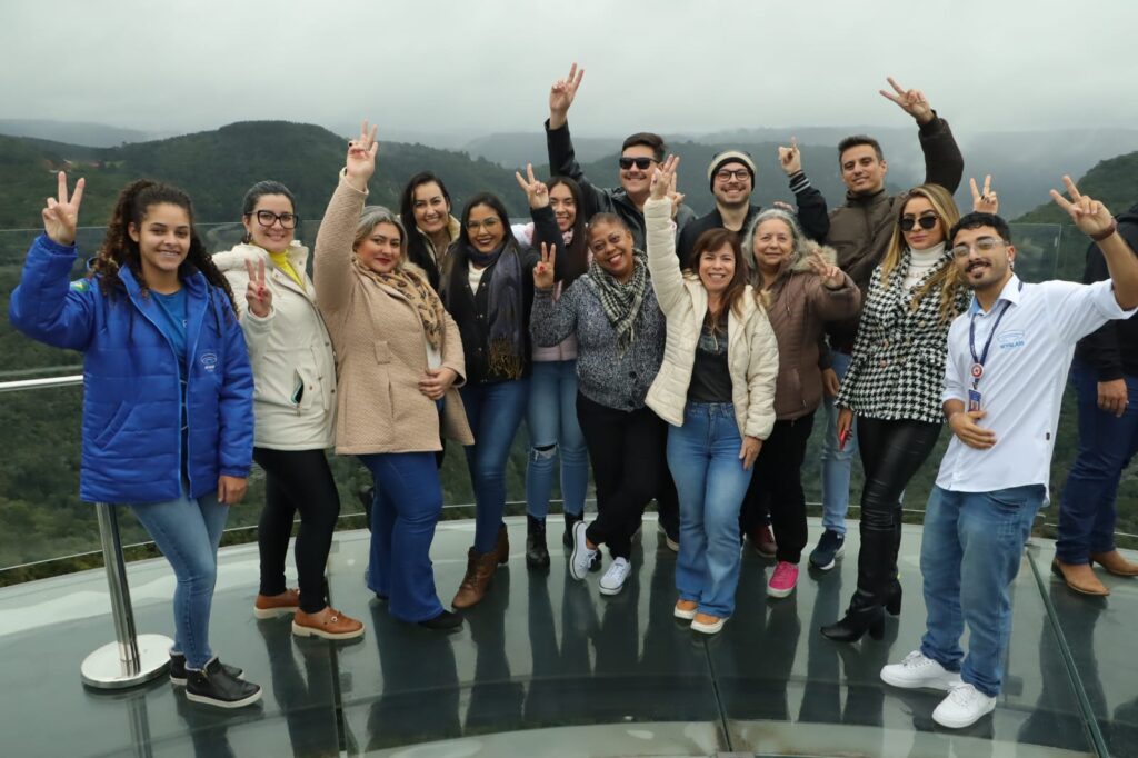 Skyglass Canela recebe cerca de 60 agentes de viagens