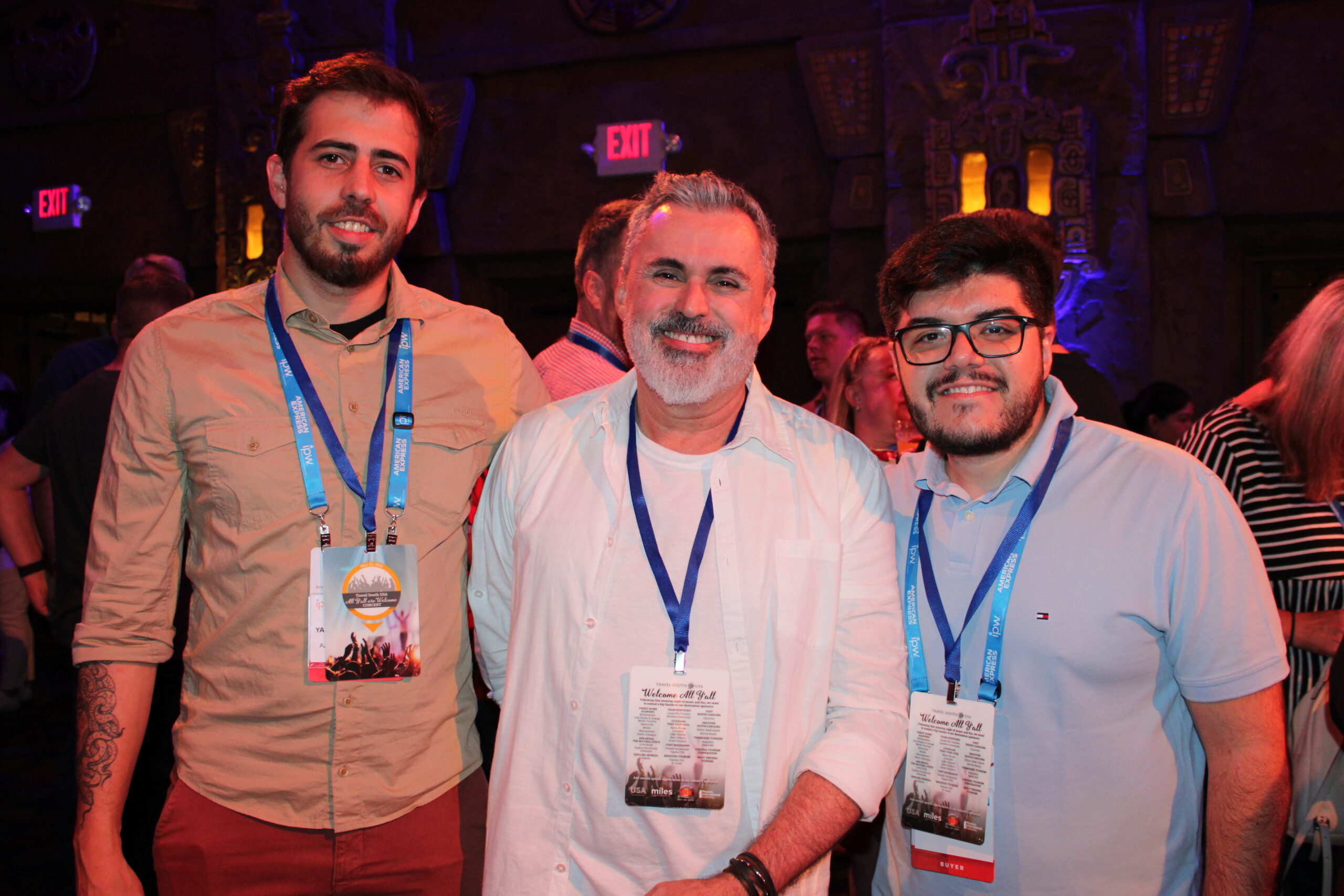 Yago Alves e Paulo Biondo, da Azul Viagens, com Allan Colen, de Travel South Yago Alves e Paulo Biondo, da Azul Viagens, com Allan Colen, de Travel South