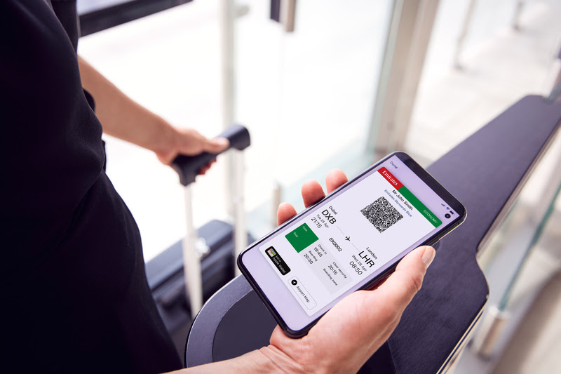 Emirates substitui cartão de embarque impresso pelo digital em voos que partem de Dubai Emirates substitui cartão de embarque impresso pelo digital em voos que partem de Dubai
