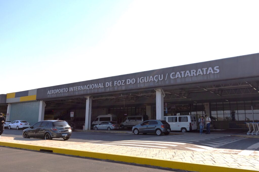 Aeroporto de Foz do Iguaçu prevê movimentação de 170 mil passageiros em julho