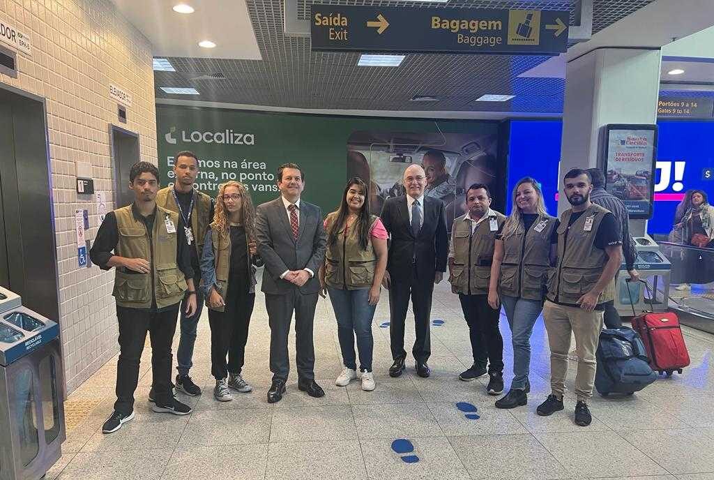Maioria dos passageiros do Santos Dumont aceitaria embarcar no Galeão, diz pesquisa Maioria dos passageiros do Santos Dumont aceitaria embarcar no Galeão, diz pesquisa