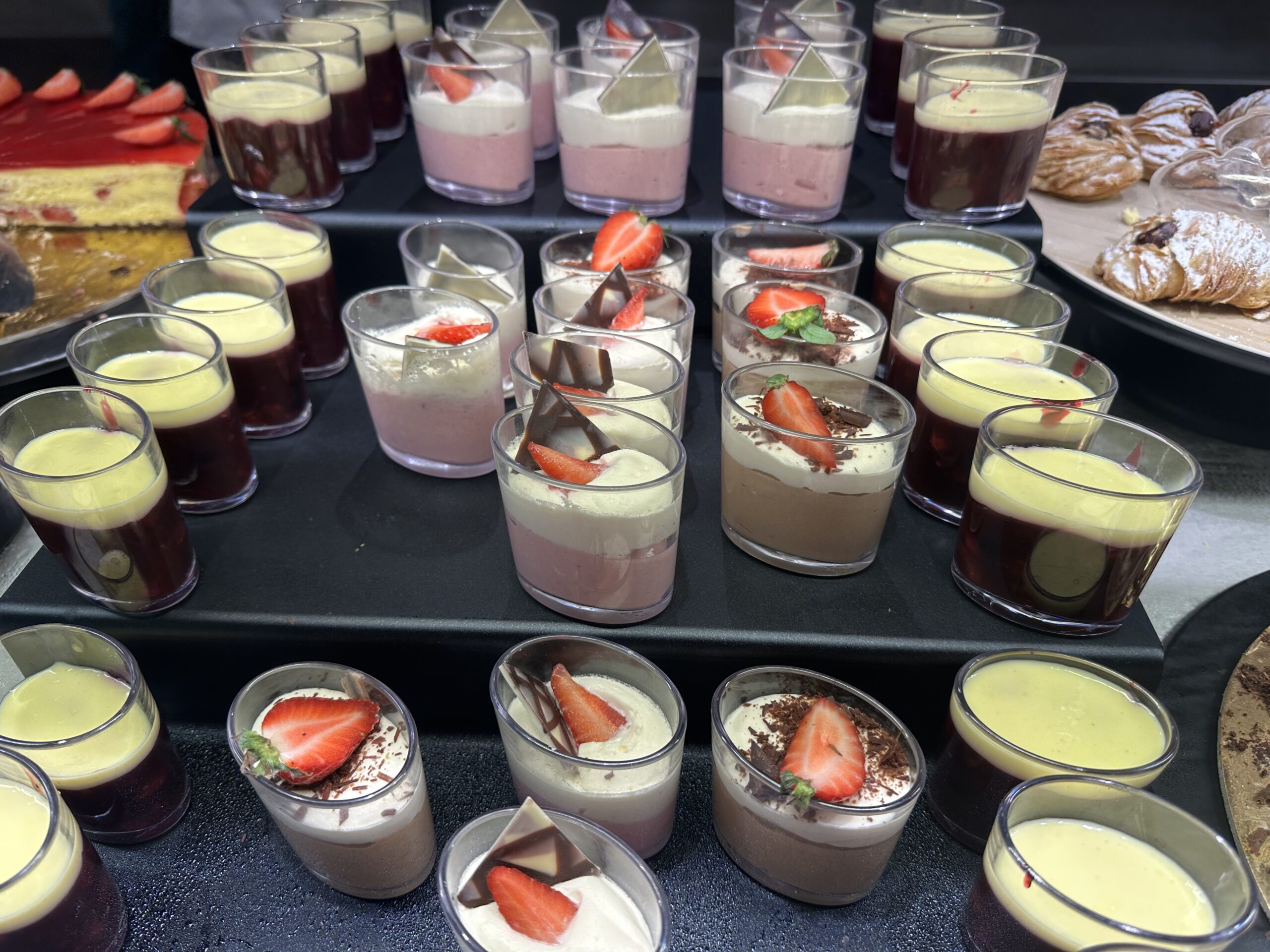 Sobremesas servidas no Marketplace Buffet Sobremesas servidas no Marketplace Buffet