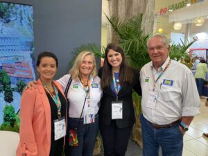 Ludmilla Magro, do MTur, Rosa Masgrau, do M&E, Cacau de Paula, secretária de Turismo do Recife, e Roy Taylor, do M&E