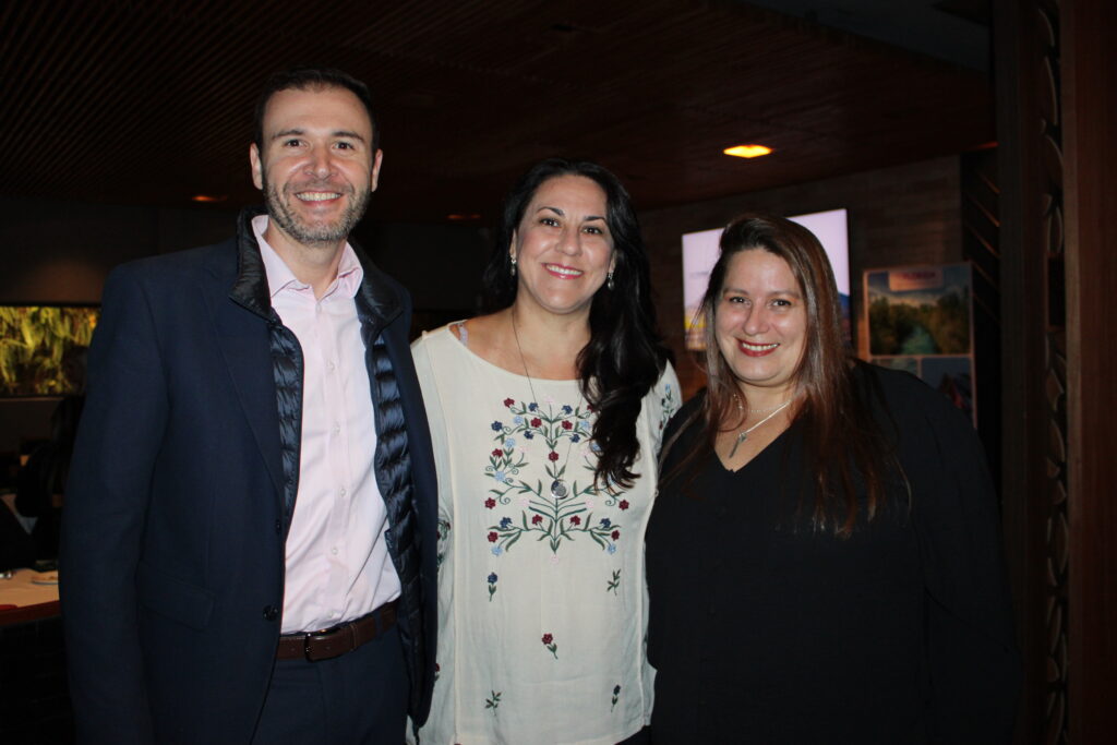 Denis Ribeiro, Lizandra Pajak e Rafaela Brown, da Aviareps