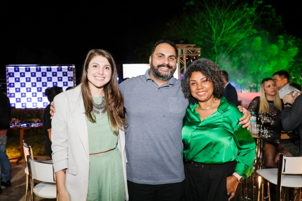 Andressa Szekut, diretora de Promoção, Marketing e Eventos da Secretaria Municipal de Turismo e Projetos Estratégicos de Foz do Iguaçu, Jonas Neto, Neumari Cristhine, da Setur-Foz do Iguaçu