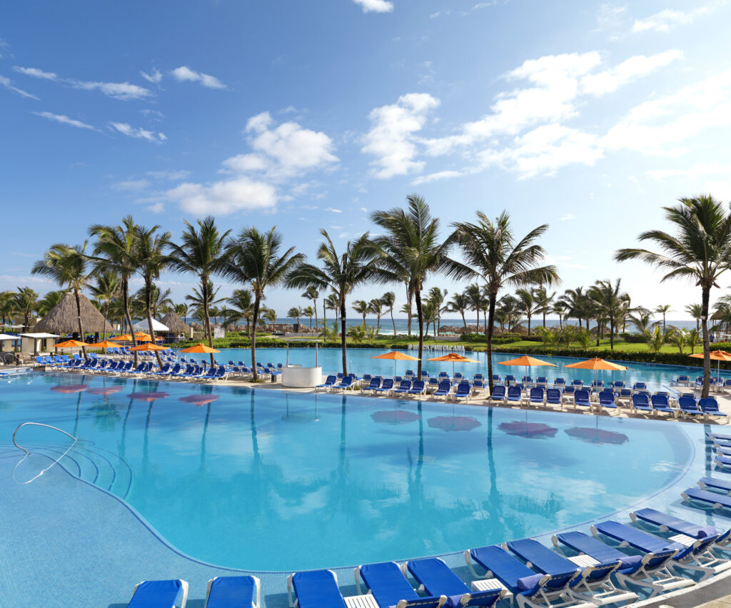 Copia de Hard Rock Hotel Punta Cana Hard Rock Hotel Vallarta: fantasia e negócios na costa do Pacífico mexicano quer mais brasileiros