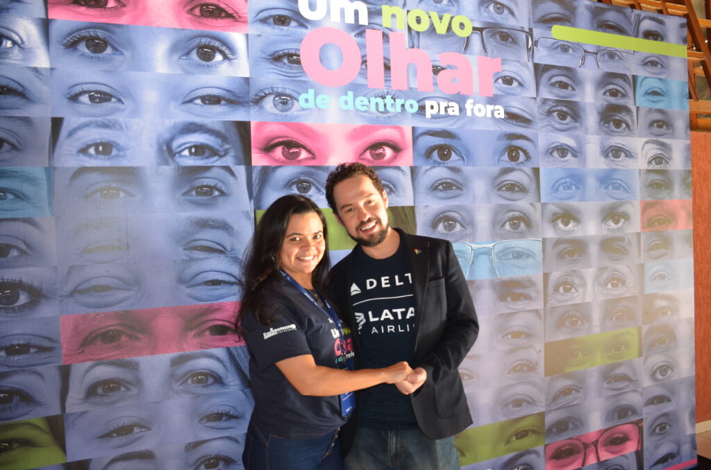 Silvana Dantas, da Agaxtur com Diemerson Batista, da Delta Airlines