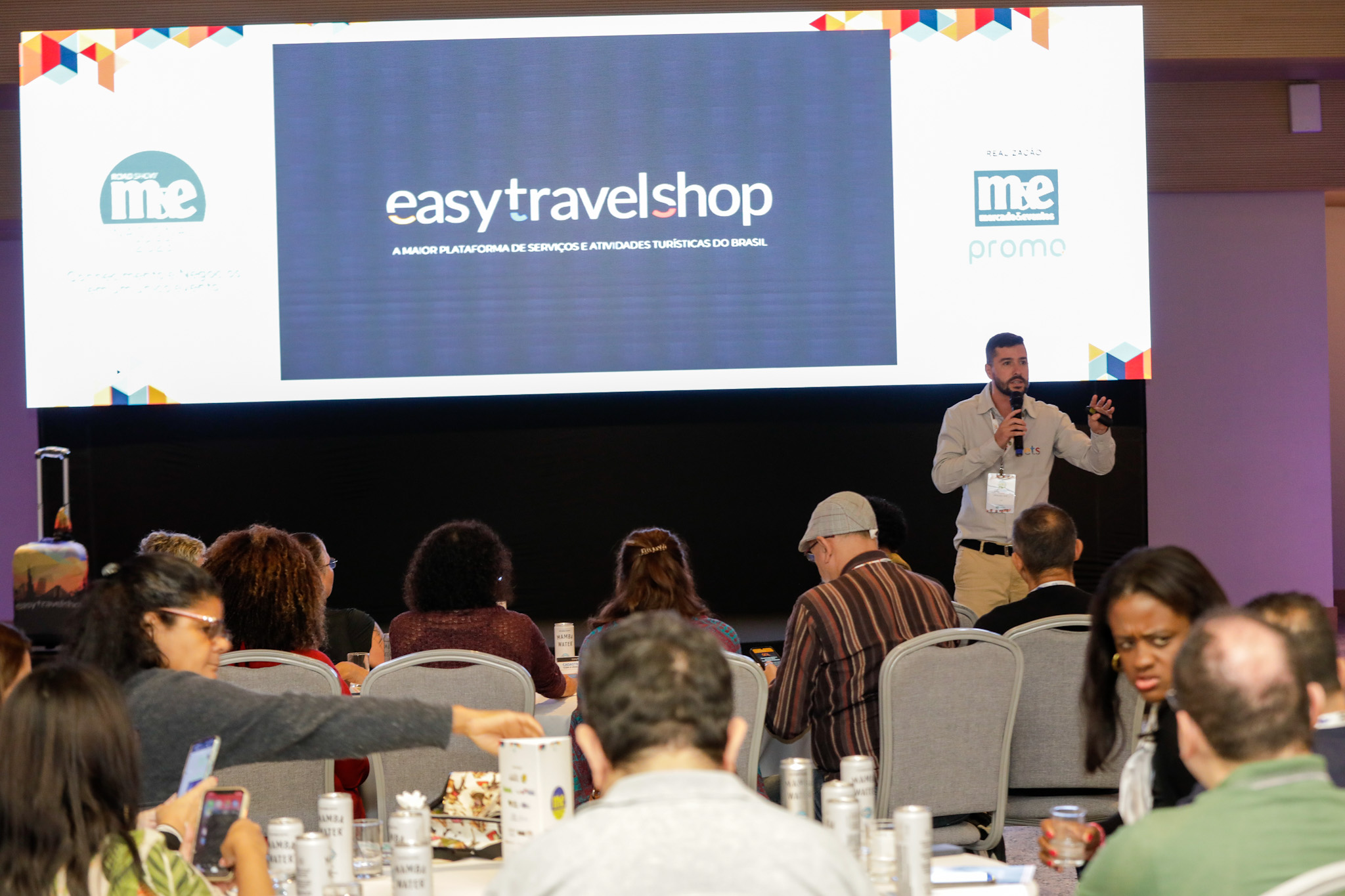 Douglas Diniz, da ETS durante o Roadshow M&E Douglas Diniz, da ETS durante o Roadshow M&E