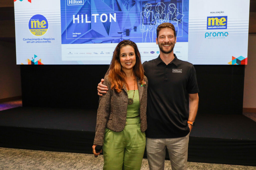 Elaine Cordeiro, gerente de Contas do Hilton Copacabana, e Ivo Berger, do Ivo Berger, do Hilton Worldwide Sales