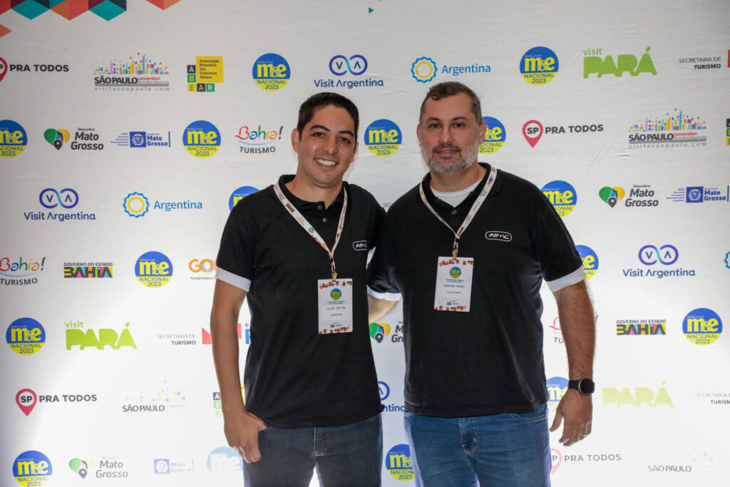 Elcio Cattin, da ViagensCorp, e Rodrigo Nunes, da ViagensPromo