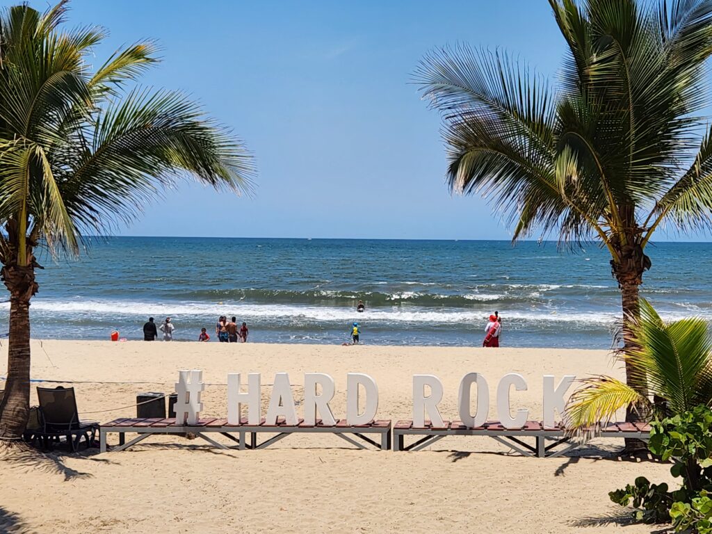 Entrada de praia no HRH Vallarta