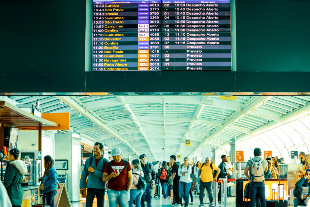 Oferta de assentos aéreos no Brasil ultrapassa os níveis pré-pandemia em 2023