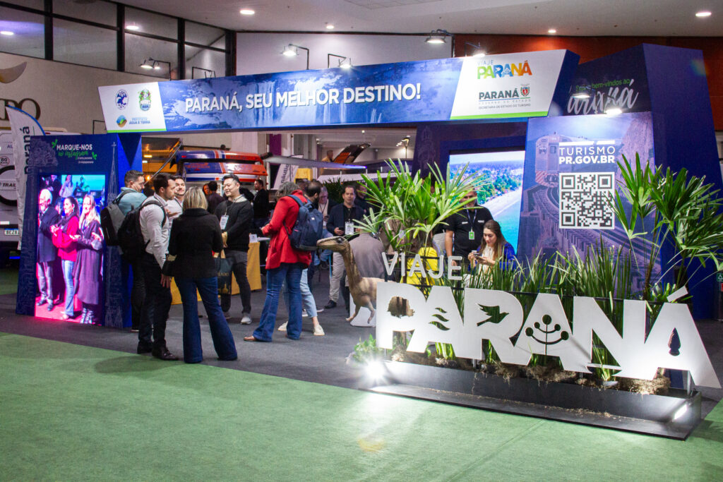 Expo Turismo Paraná recebe mais de 4,2 mil pessoas e quase 1,5 mil agentes