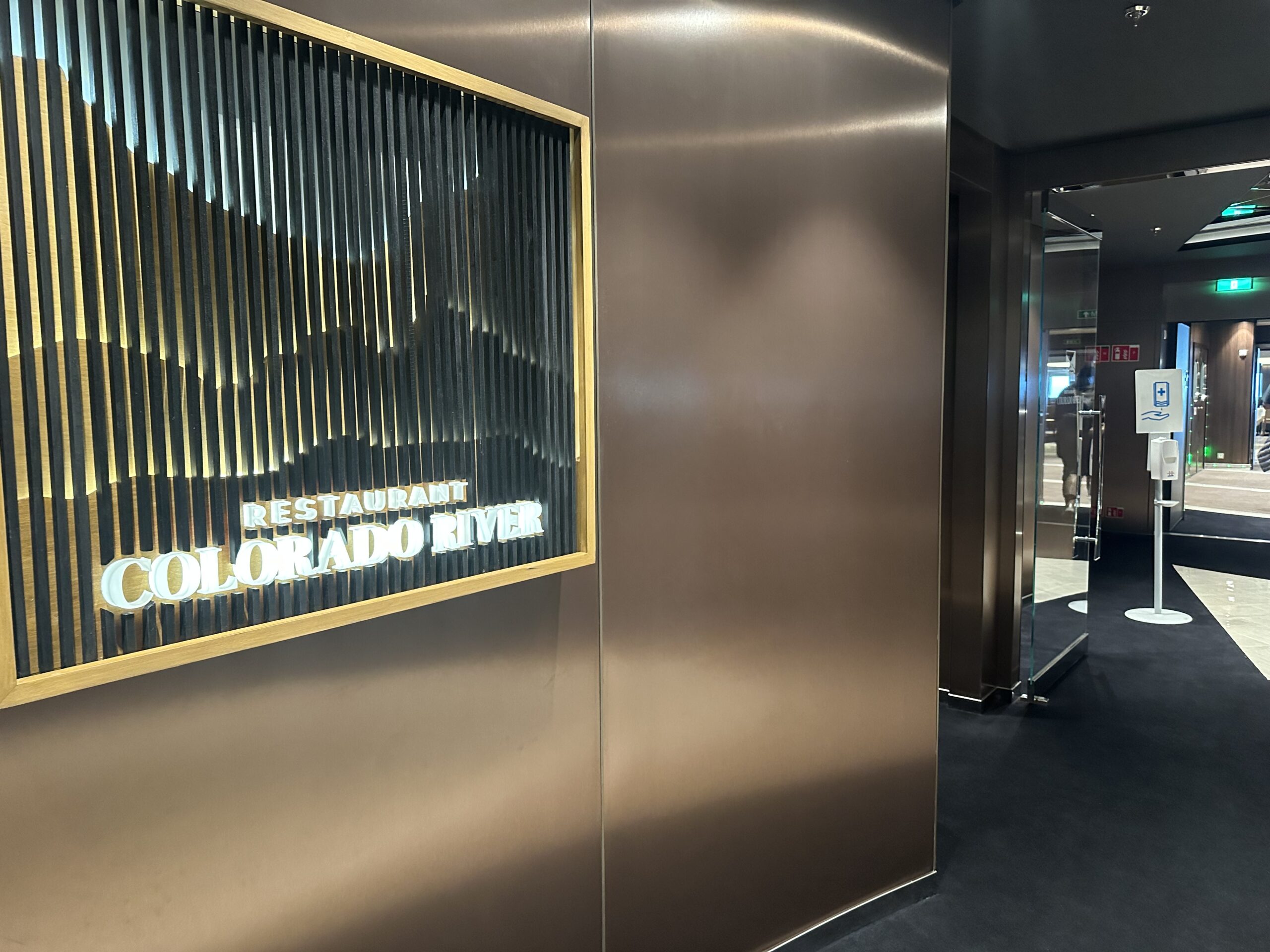 Entrada do restaurante Colorado River Entrada do restaurante Colorado River