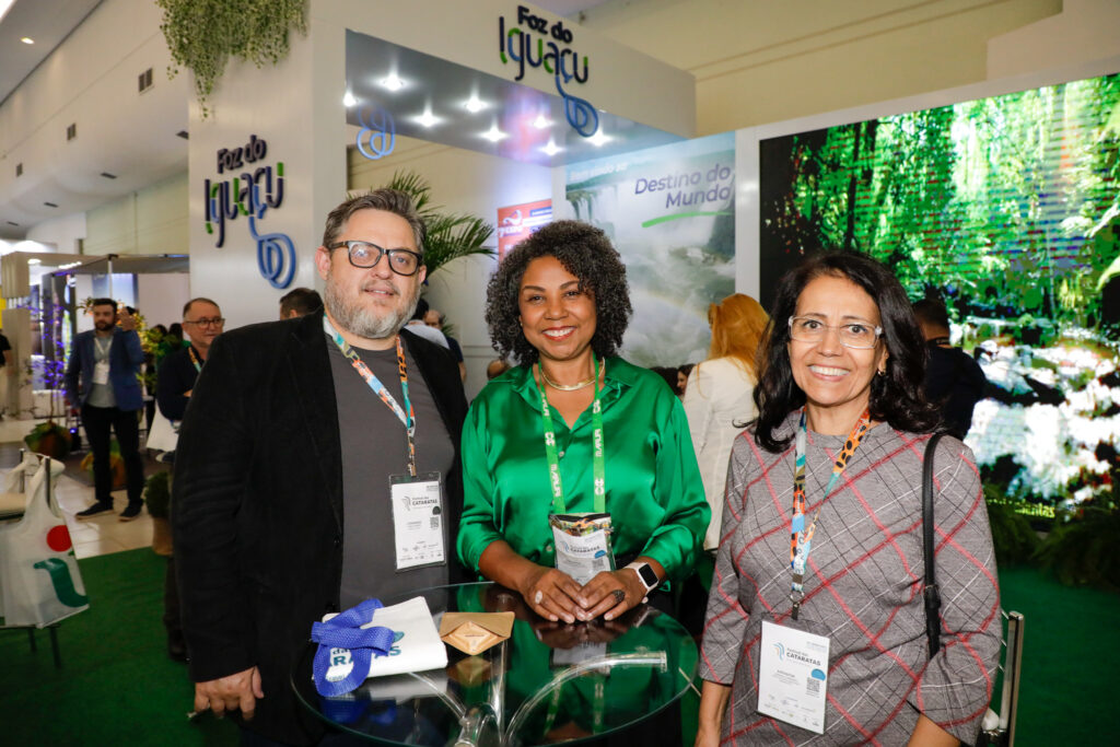 Fabio Farber, da Santur, Neumari Cristhine e Jandira Cordeiro, Setur-Foz do Iguaçu