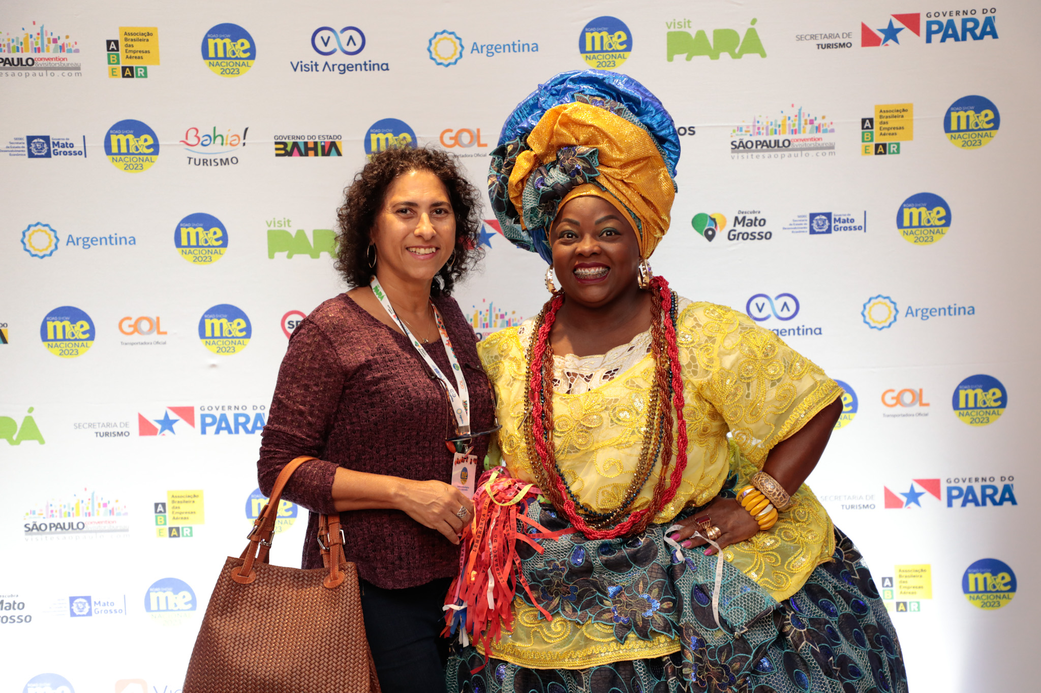 Glaucia Pinto, da GPS Turismo, e Lucicleide Nascimento, da Setur-BA Glaucia Pinto, da GPS Turismo, e Lucicleide Nascimento, da Setur-BA