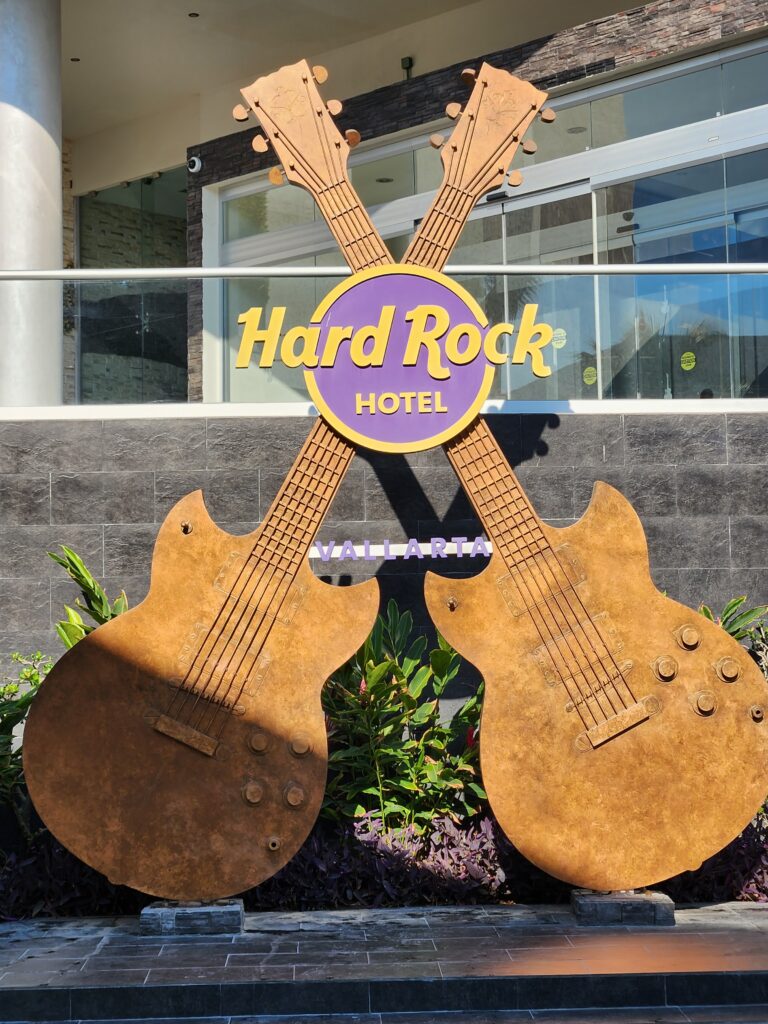Guitarras - Tradicional marca dos hotéis Hard Rock