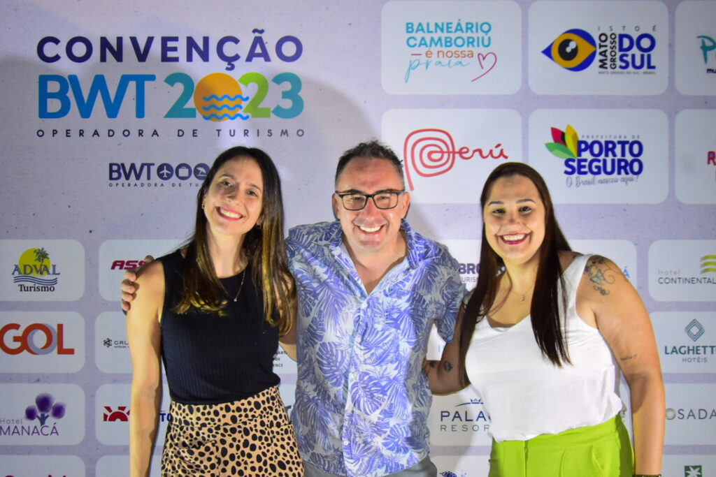 Inajara Duarte, Marcelo Carvalho e Carolina Rieper, colaboradores da BWT Operadora
