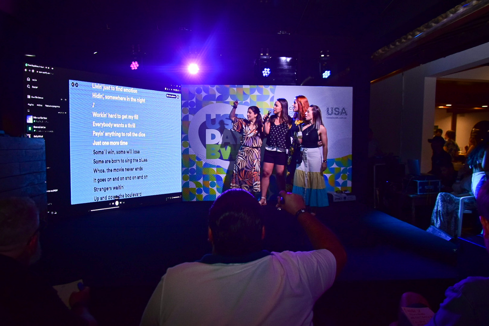 O concurso de canto da BWT teve apenas dez vagas, permitindo cantores solos ou em grupo O concurso de canto da BWT teve apenas dez vagas, permitindo cantores solos ou em grupo