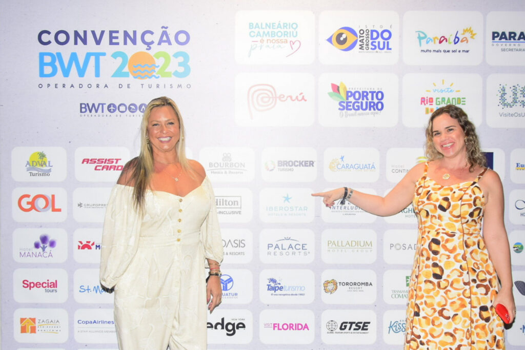 Helena Costa e Priscila Almeida, da Iberostar