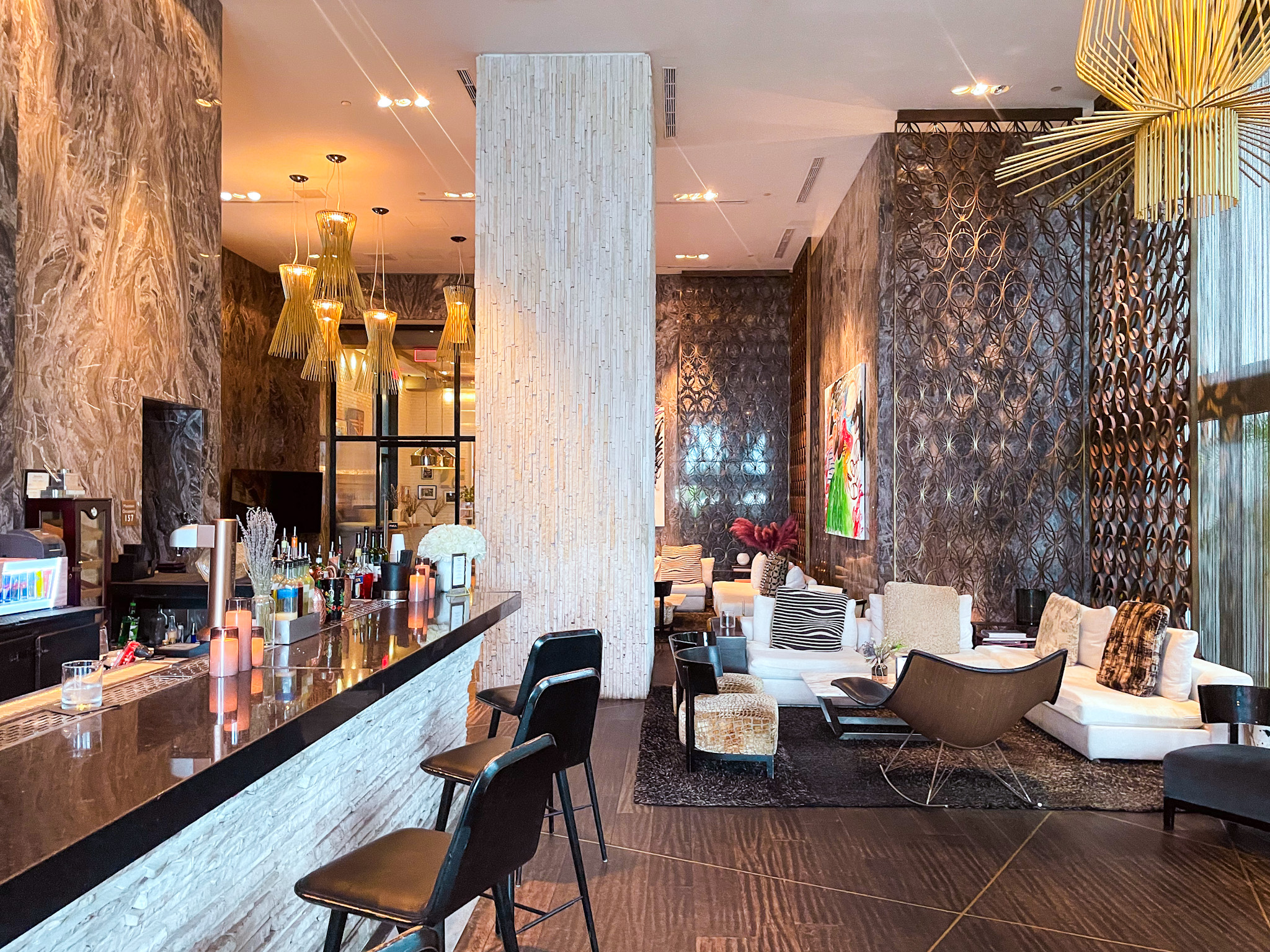 Bar no lobby no W South Beach em Miami