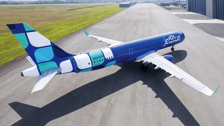 Predominantemente azul, JetBlue apresenta a nova pintura de suas aeronaves 1 JetBlue unveils new livery Predominantemente azul, JetBlue apresenta a nova pintura de suas aeronaves