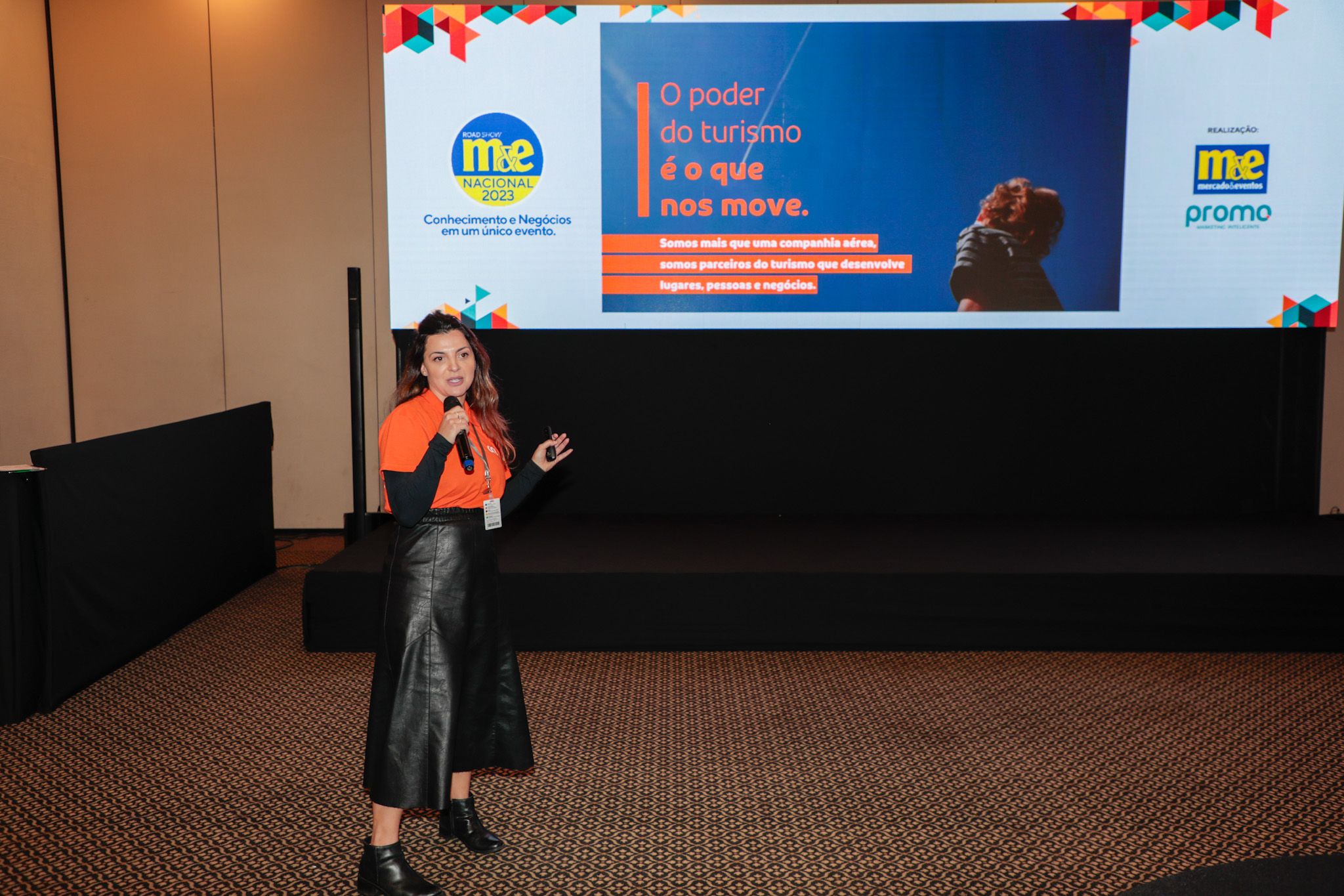 Roadshow M&E: Gol trabalha oportunidades no destino Ribeirão Preto 1 Lianca Athanasova da Gol 1 1 Roadshow M&E: Gol trabalha oportunidades no destino Ribeirão Preto