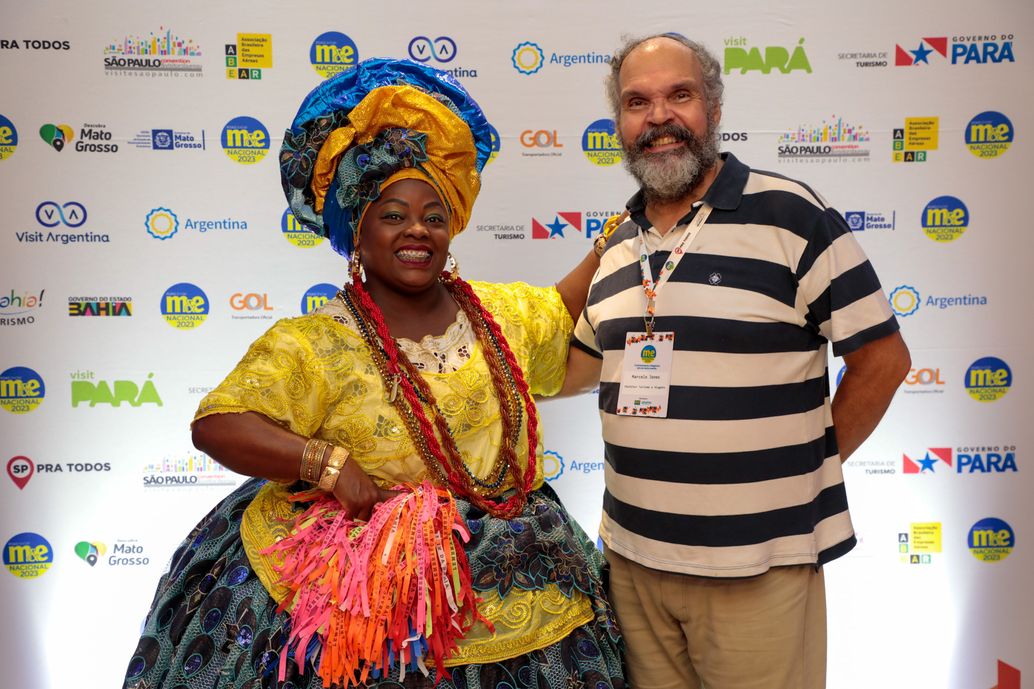 Lucicleide Nascimento, da Setur-BA, e Marcelo Jones, da Palmitur Turismo e Viagens Lucicleide Nascimento, da Setur-BA, e Marcelo Jones, da Palmitur Turismo e Viagens