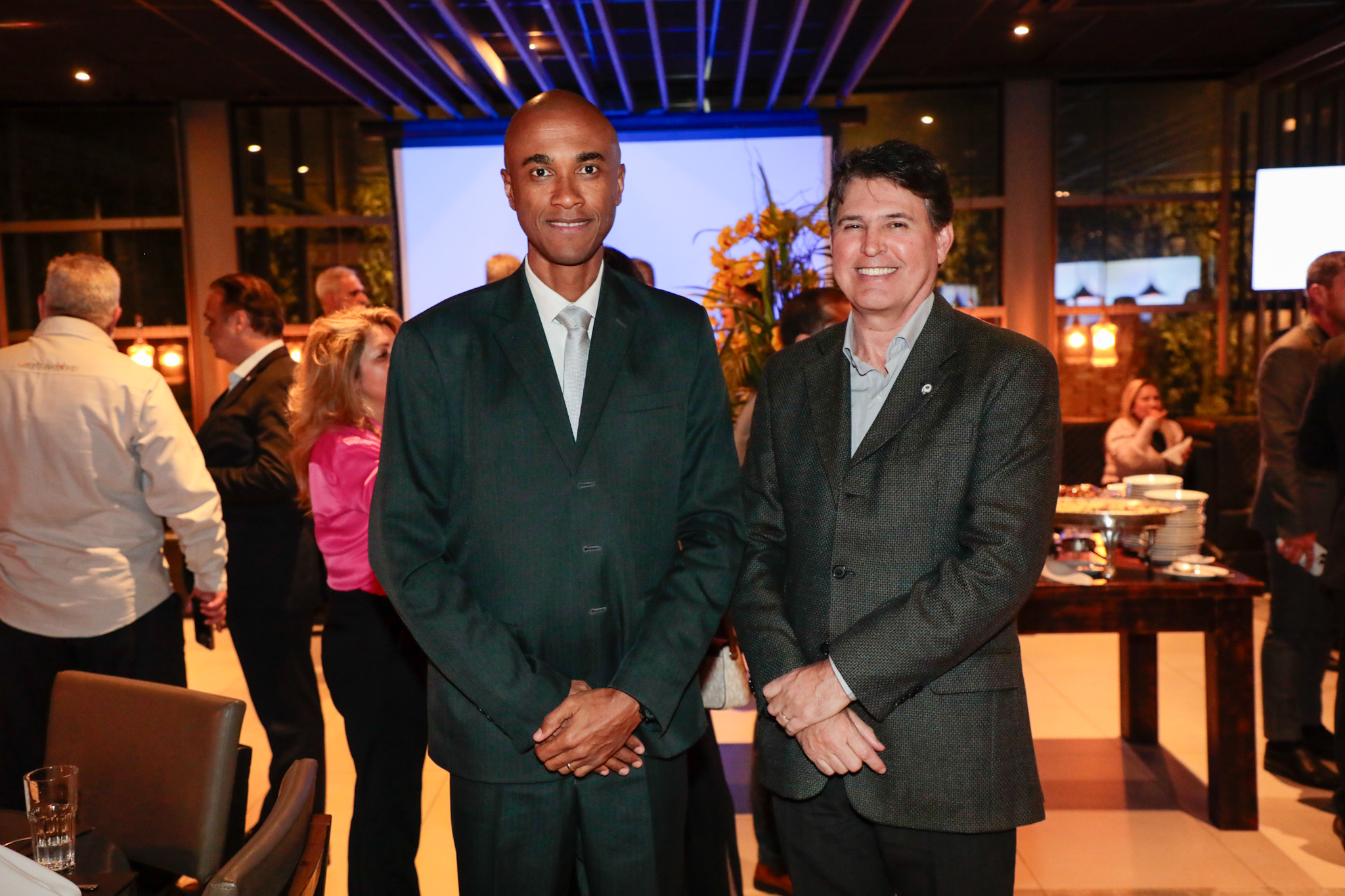 Luis Sobrinho, da Setur-SP, e Paulo Costa, da Alta Associação Latina Americana de Transporte Aéreo Luis Sobrinho, da Setur-SP, e Paulo Costa, da Alta Associação Latina Americana de Transporte Aéreo