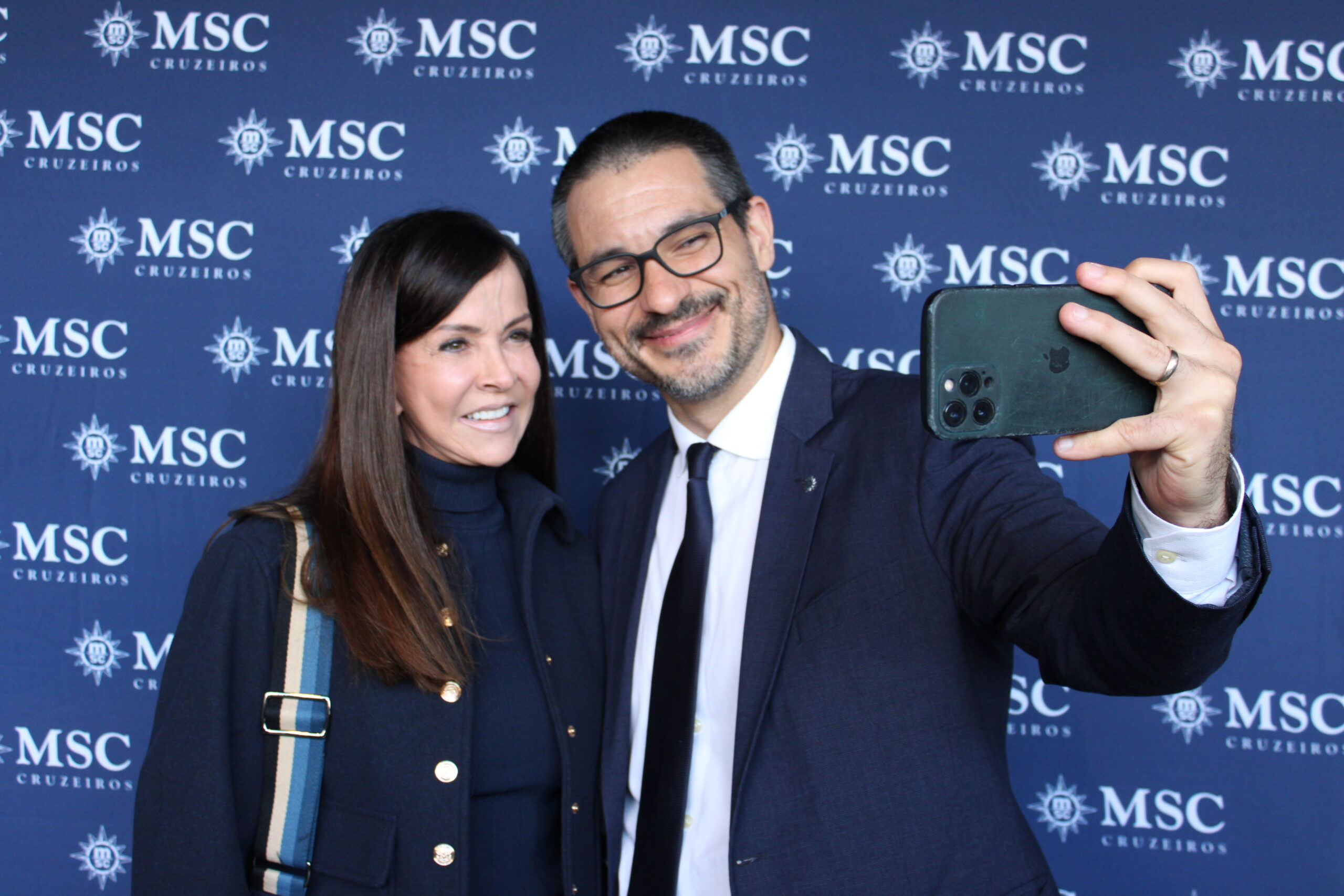 Malu Ernandes, da Casa do Agente, e Ignacio Palacios, da MSC Malu Ernandes, da Casa do Agente, e Ignacio Palacios, da MSC