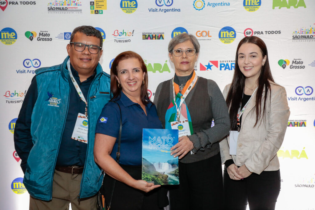 Nelson Soares, da Patanal Explorer, Simone Lara, da Seadtur-MT, Leonora Ortiz, da Birding Pantanal, e Juliana Fischer, da Seadtur-MT