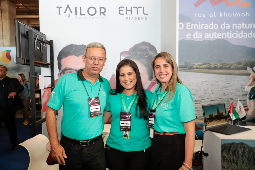 Paulo Souza, kathleen Guimarães, e Flavia Braga, da EHTL Viagens On-line