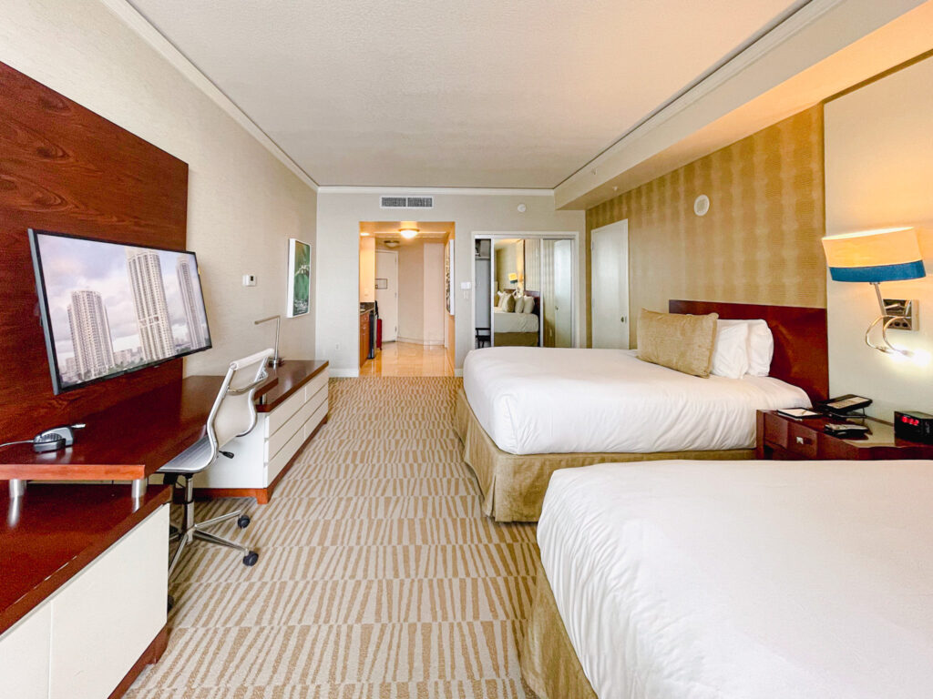 Quarto do Trump International Beach Resort
