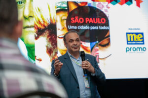 Roberto de Lucena, secretário de turismo de São Paulo deu as boas-vindas aos agentes de Brasília (Eric Ribeiro/M&E)