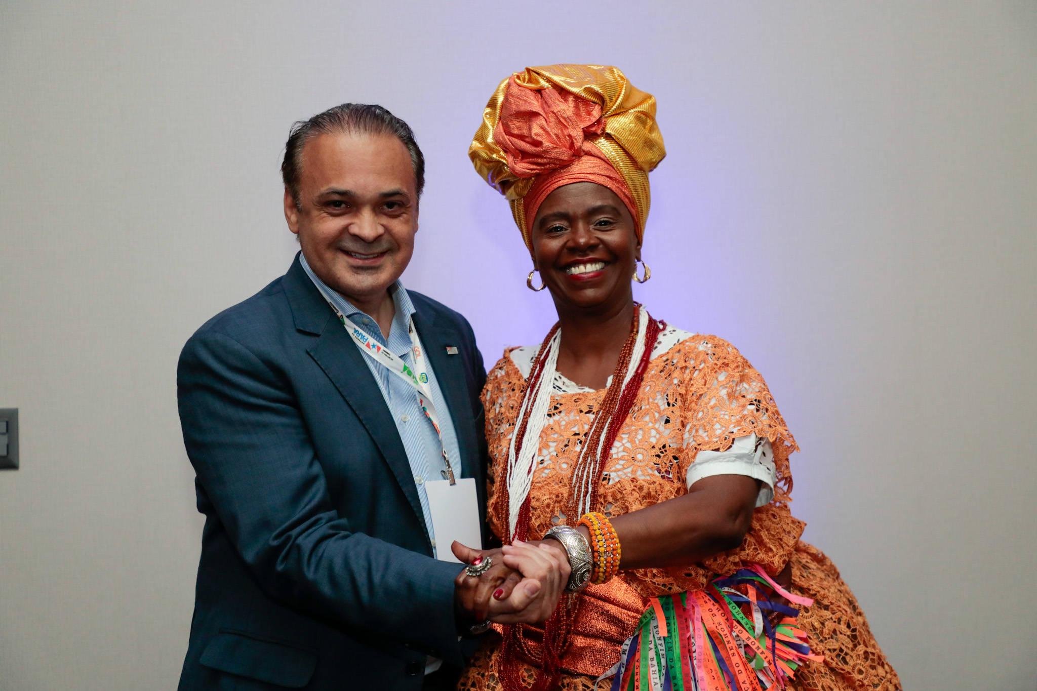 Roberto de Lucena, secretário de turismo de São Paulo, com Marly Trindade, da Setur-BA Roberto de Lucena, secretário de turismo de São Paulo, com Marly Trindade, da Setur-BA