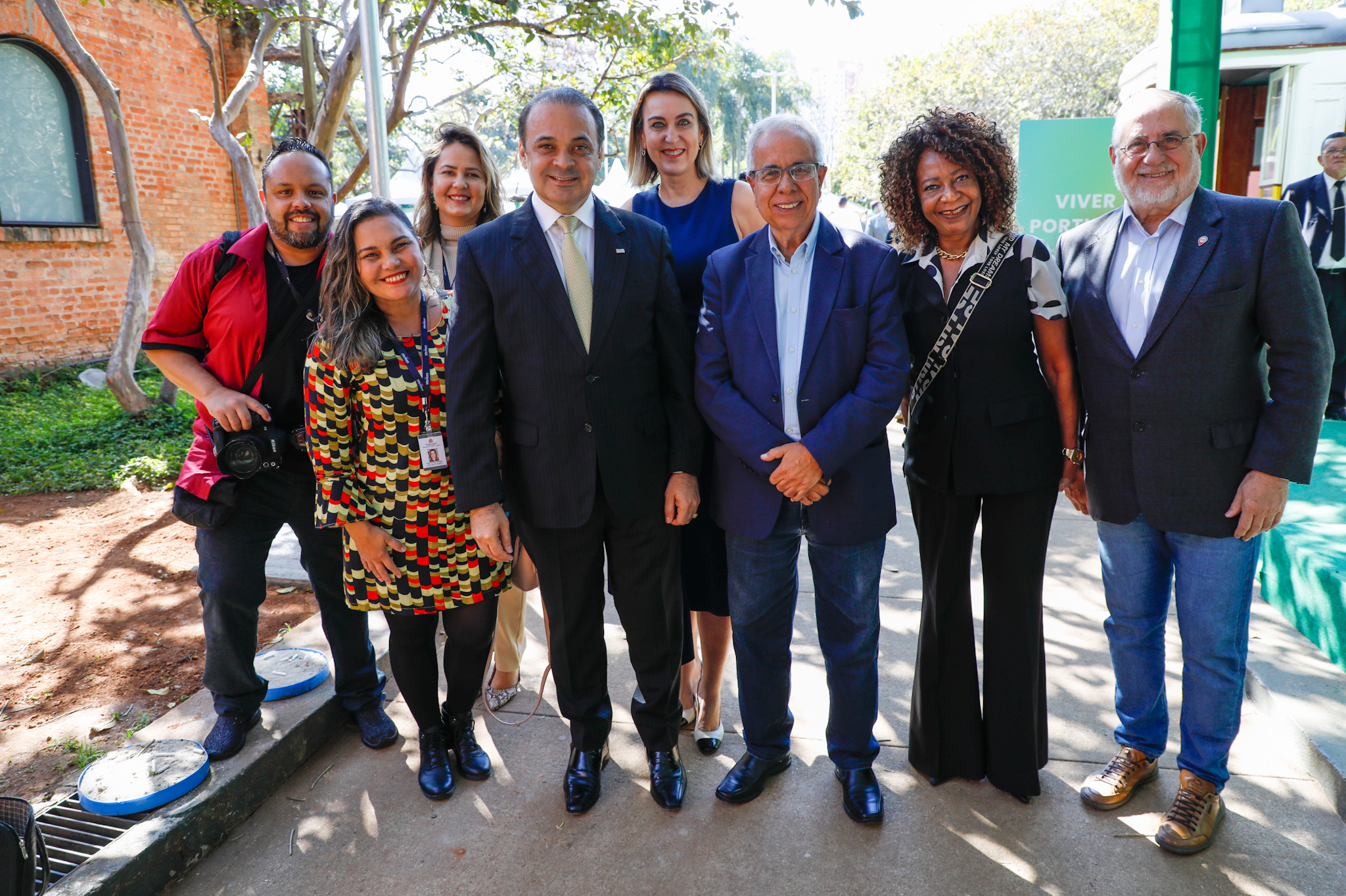 Secretário de Turismo do Estado de São Paulo, Roberto de Lucena, com equipe da Setur-SP Secretário de Turismo do Estado de São Paulo, Roberto de Lucena, com equipe da Setur-SP
