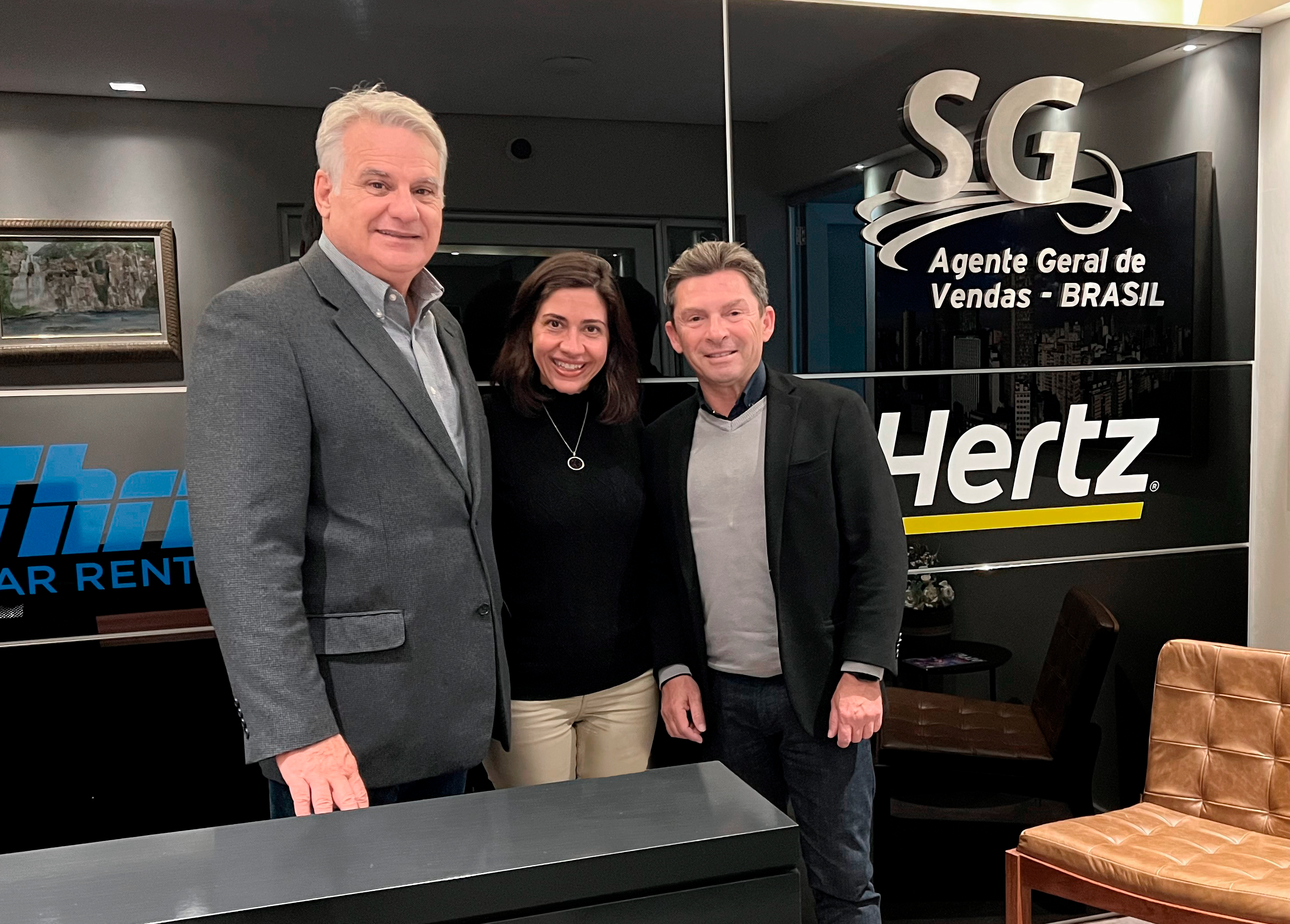 SG Rentals apresenta sua nova gerente Regional de Vendas 1 SergioGuanais AlessandraTortora e Adriano Aguiar e1686686200987 SG Rentals apresenta sua nova gerente Regional de Vendas