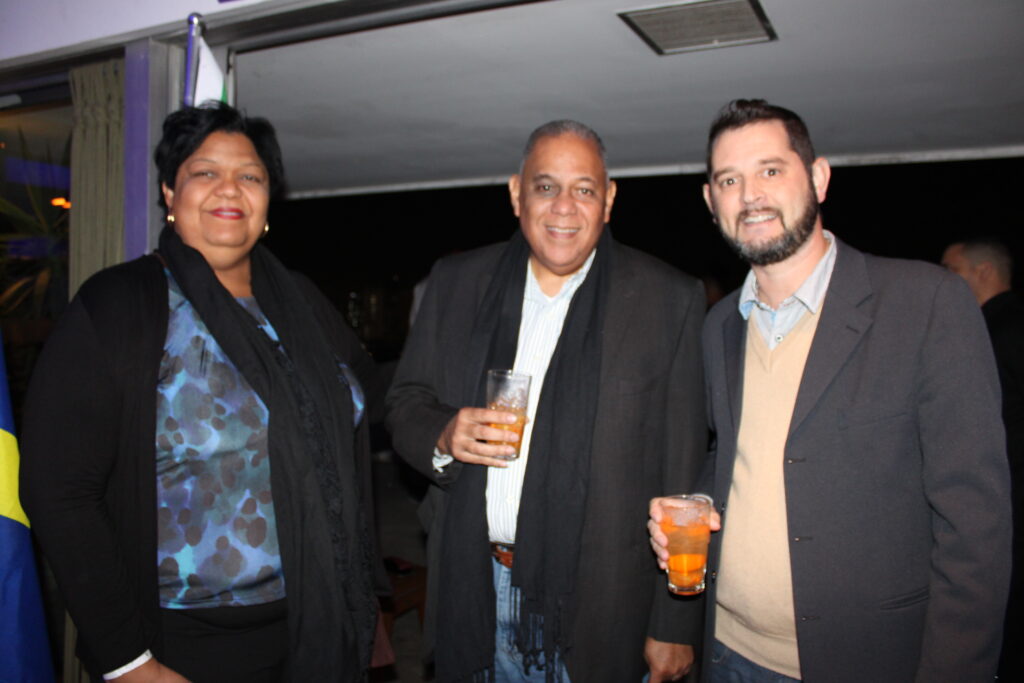 Vanessa Toré, Hugo Clarinda e Marcos Oliveira, de Curaçao