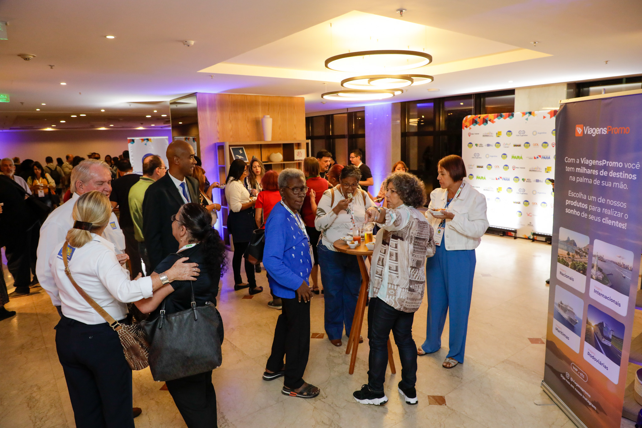 Movimentação no Hilton Copacabana após o evento Movimentação no Hilton Copacabana após o evento
