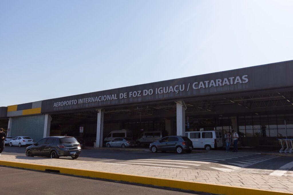 Aeroporto de Foz espera mais de 24 mil passageiros neste feriadão Aeroporto de Foz espera mais de 24 mil passageiros neste feriadão