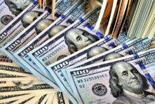 Travelex Confidence: dólar americano segue como a moeda mais operada pelo quinto mês