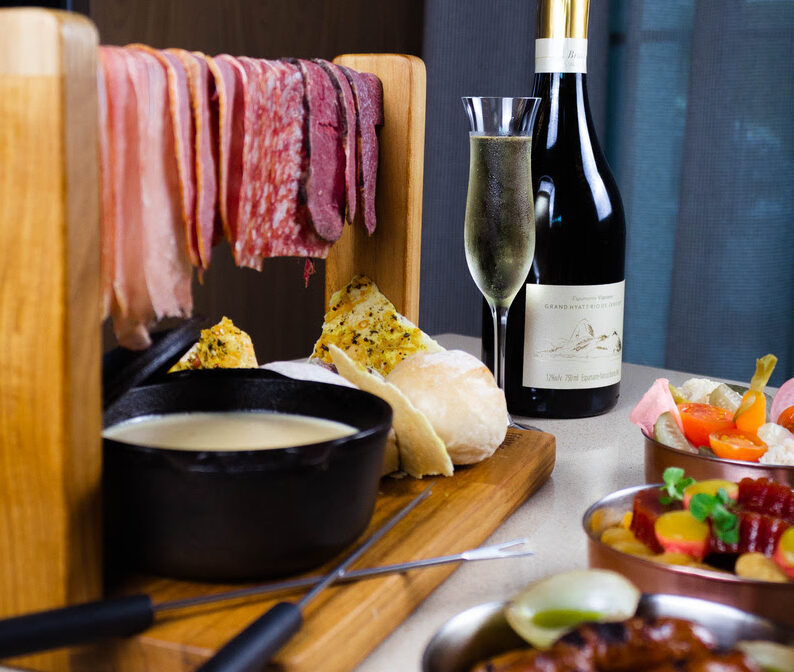Grand Hyatt Rio de Janeiro lança Varal de Frios com fondues Grand Hyatt Rio de Janeiro lança Varal de Frios com fondues