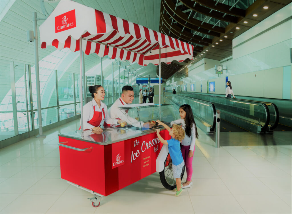 Emirates distribui sorvetes e lança coquetéis e pratos sazonais de verão