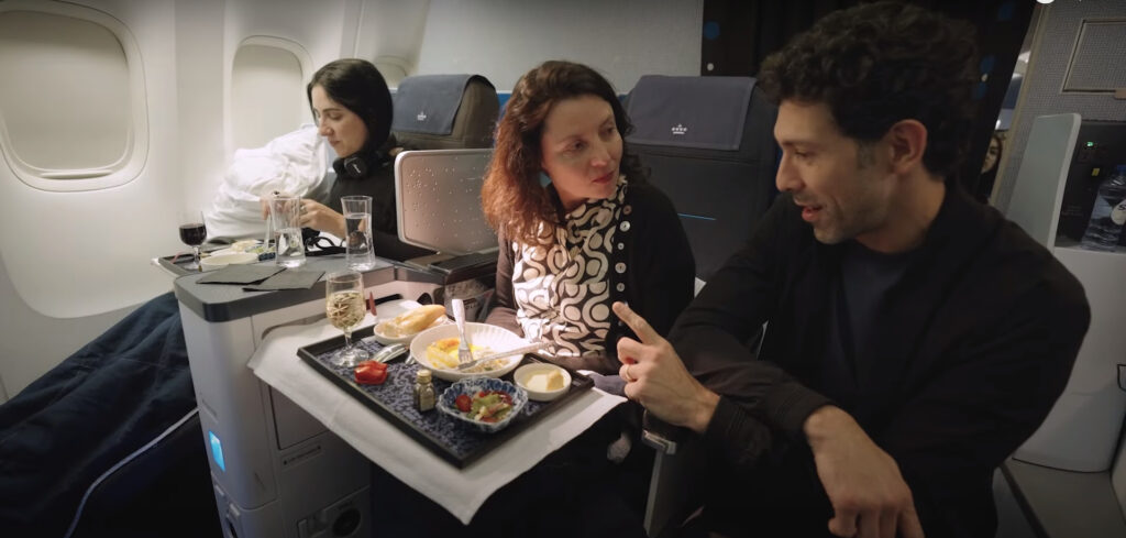 unnamed2 5 KLM recebe chef Rodrigo Oliveira a bordo de voo entre São Paulo e Amsterdã; veja vídeo